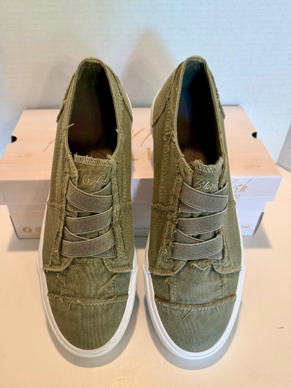 BLOWFISH Malibu Marley Slip On Sneaker 10 *NIB* 🍁